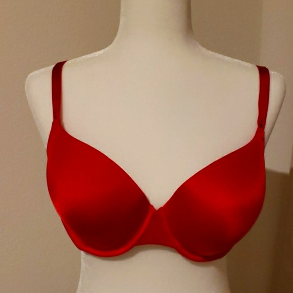 NWOT Victoria Secret Biofit Demi Uplift Bra Size 36DD